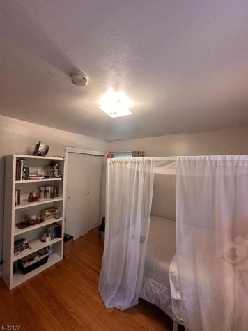 233 Shephard Avenue Newark NJ 07112