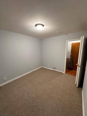 233 Shephard Avenue Newark NJ 07112