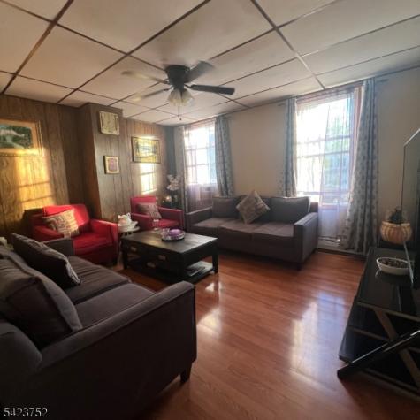 192 Edmund Avenue Paterson NJ 07502
