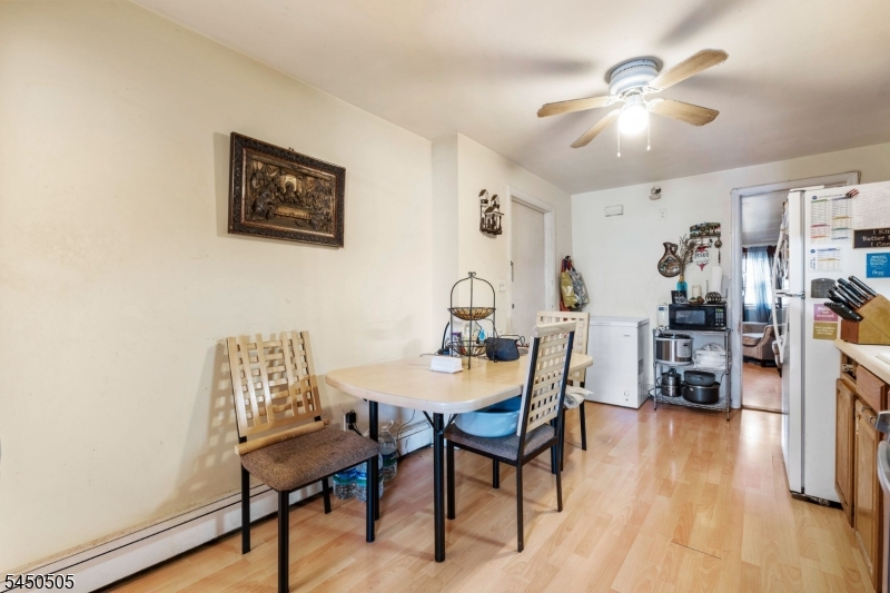 352 Totowa Avenue Paterson NJ 07502