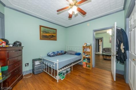 129 Howard Avenue Passaic NJ 07055