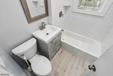 9 Lombardy Place Maplewood NJ 07040