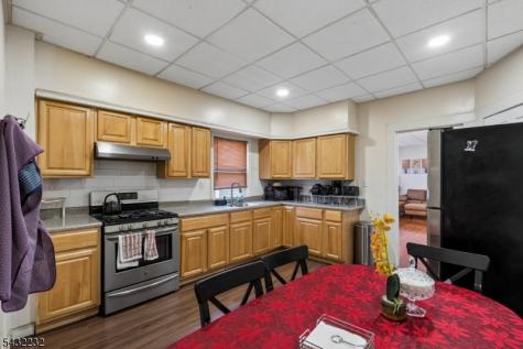 9 Lombardy Place Maplewood NJ 07040