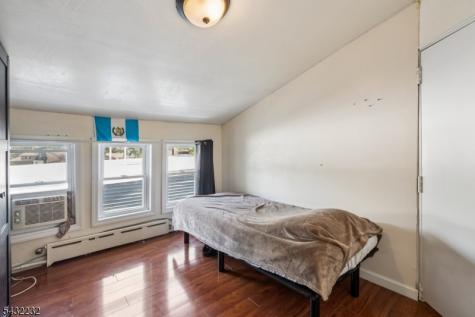 9 Lombardy Place Maplewood NJ 07040