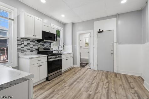9 Lombardy Place Maplewood NJ 07040