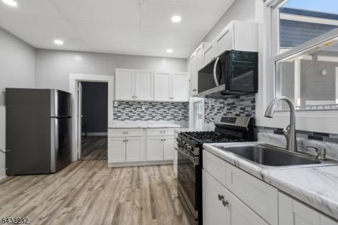 9 Lombardy Place Maplewood NJ 07040