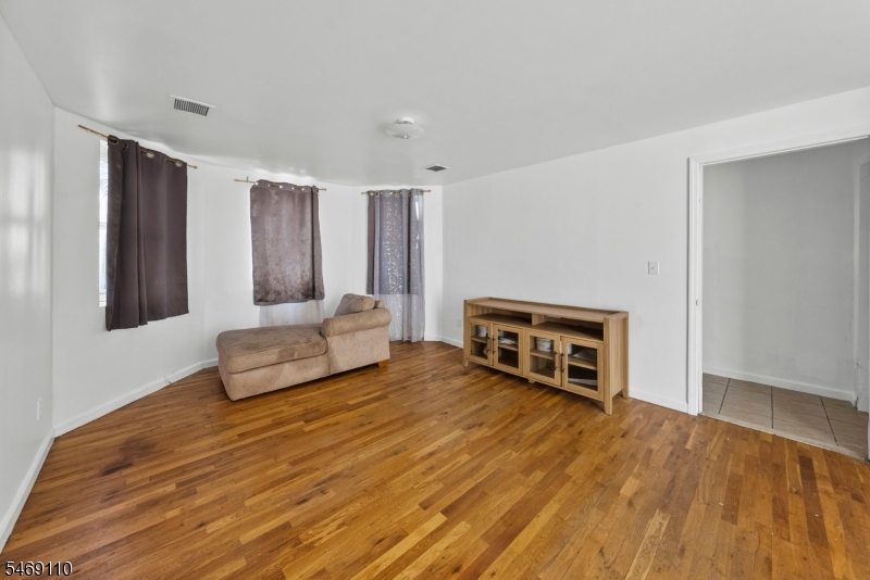 524 Mulberry Street Newark NJ 07114