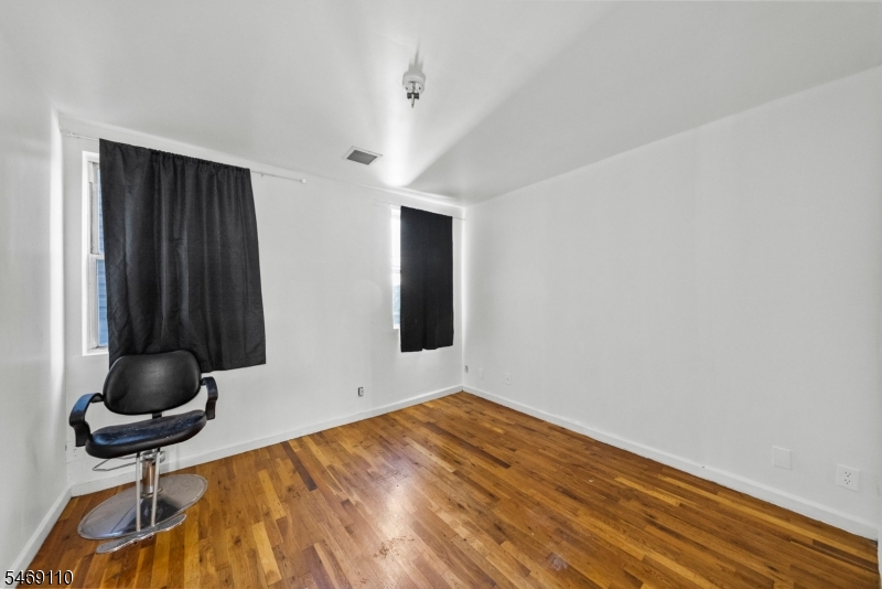 524 Mulberry Street Newark NJ 07114