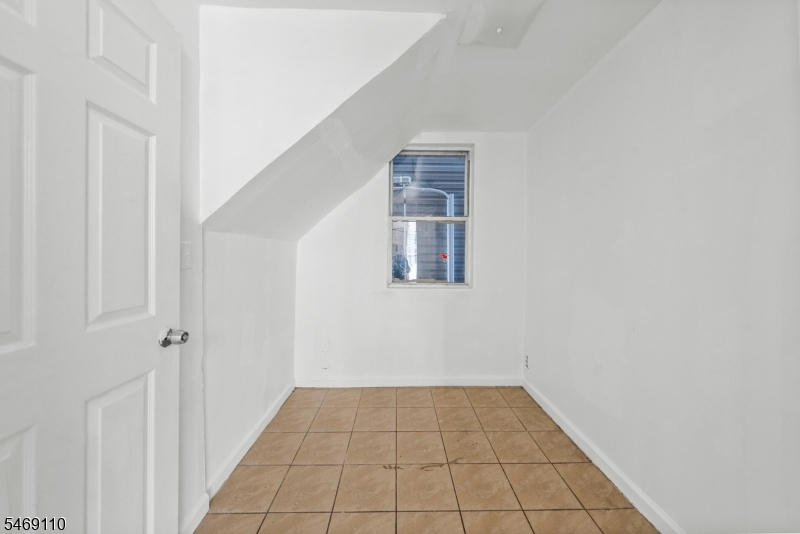 524 Mulberry Street Newark NJ 07114