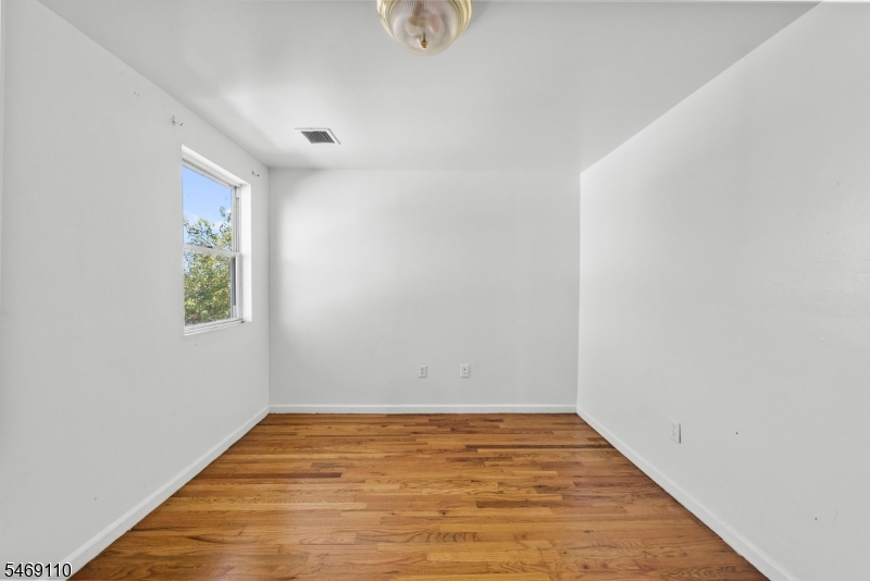 524 Mulberry Street Newark NJ 07114