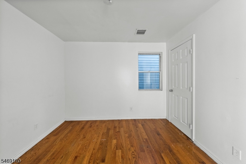 524 Mulberry Street Newark NJ 07114
