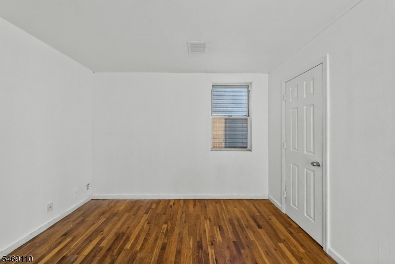 524 Mulberry Street Newark NJ 07114