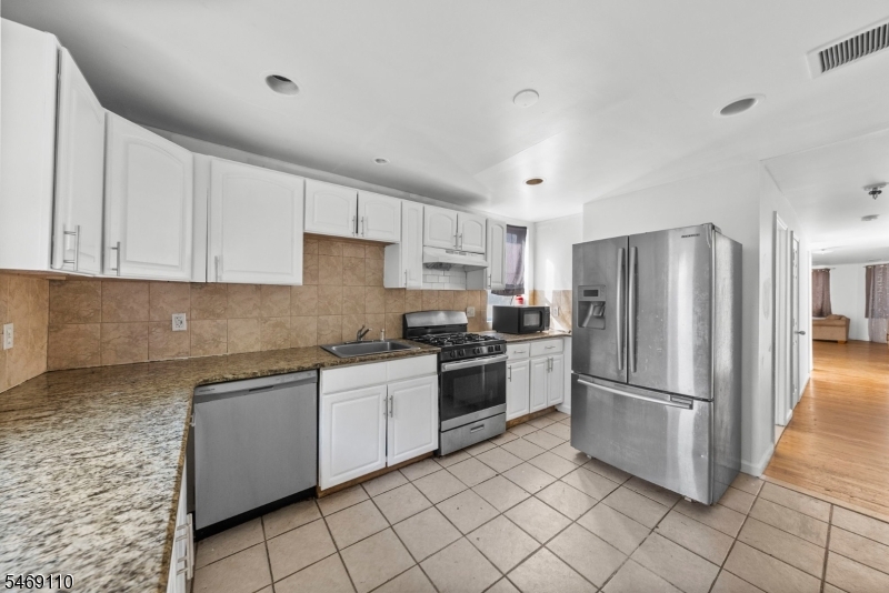 524 Mulberry Street Newark NJ 07114