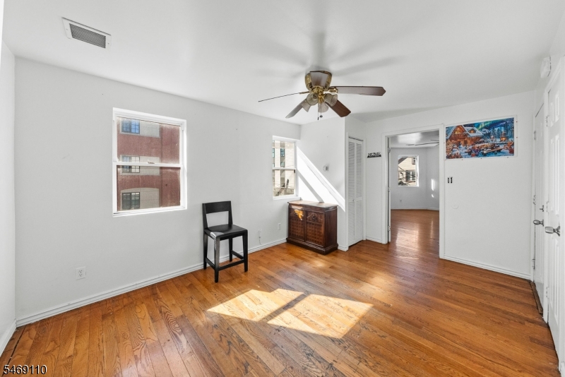 524 Mulberry Street Newark NJ 07114