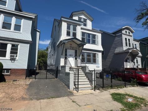 285 Wainwright Street Newark NJ 07112