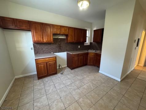 285 Wainwright Street Newark NJ 07112