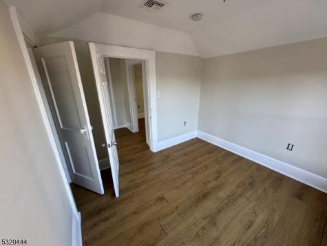 285 Wainwright Street Newark NJ 07112