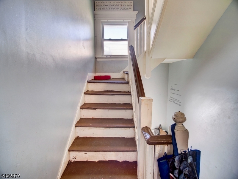 197 Weequahic Avenue Newark NJ 07112