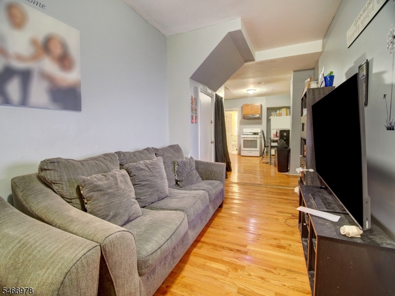 197 Weequahic Avenue Newark NJ 07112