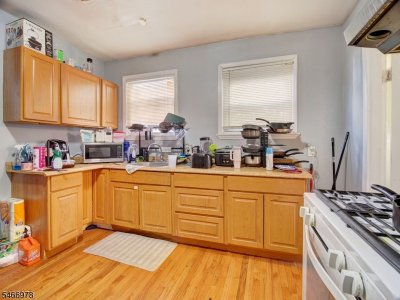 197 Weequahic Avenue Newark NJ 07112