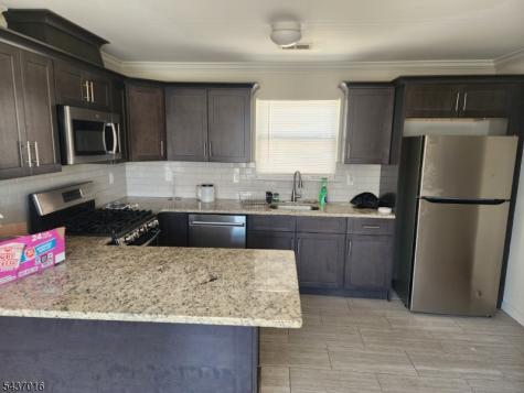25 Amity Street Elizabeth NJ 07202