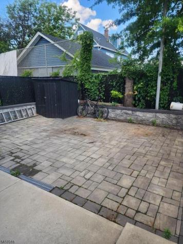 25 Amity Street Elizabeth NJ 07202