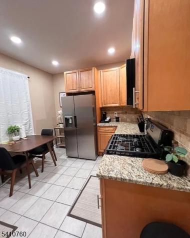 539 18TH Avenue Newark NJ 07103