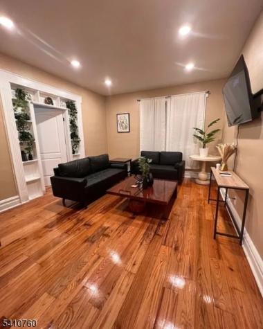539 18TH Avenue Newark NJ 07103