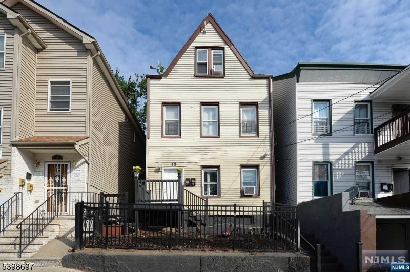 15 N 3rd Street Paterson NJ 07522