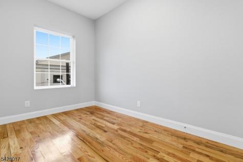 510 S 15th Street Newark NJ 07103