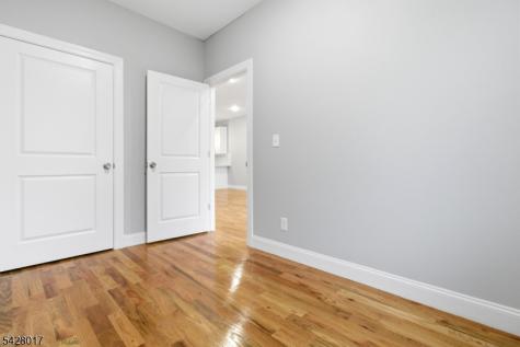 510 S 15th Street Newark NJ 07103