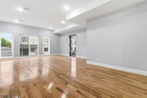 510 S 15th Street Newark NJ 07103