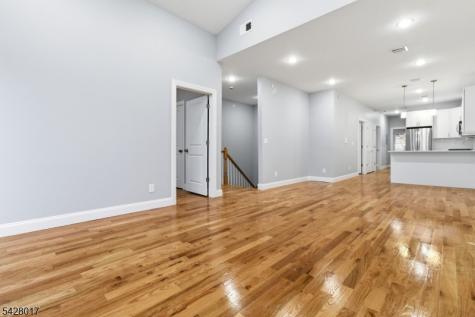 510 S 15th Street Newark NJ 07103
