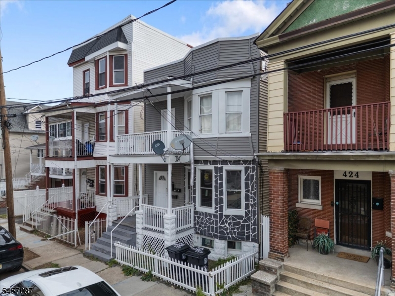 422 Jelliff Avenue Newark NJ 07112