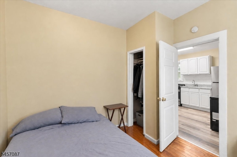 422 Jelliff Avenue Newark NJ 07112