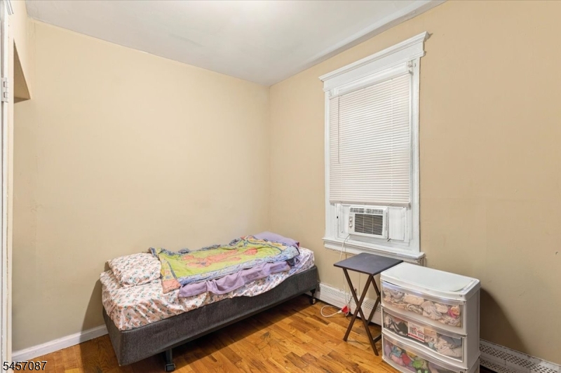 422 Jelliff Avenue Newark NJ 07112