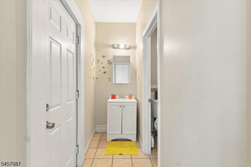 422 Jelliff Avenue Newark NJ 07112