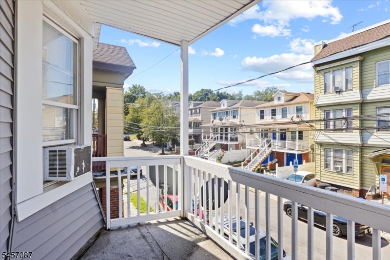 422 Jelliff Avenue Newark NJ 07112