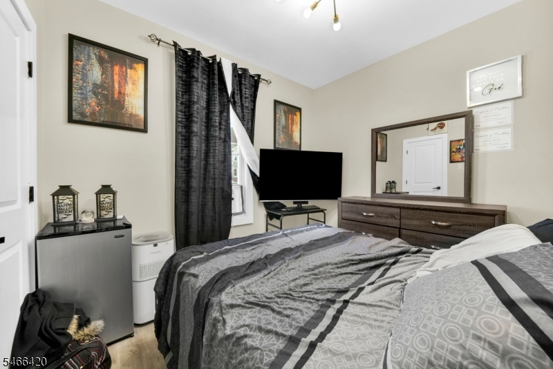 34 Arverne Terrace Irvington NJ 07111
