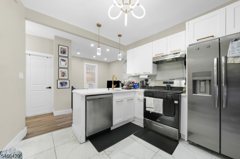 34 Arverne Terrace Irvington NJ 07111