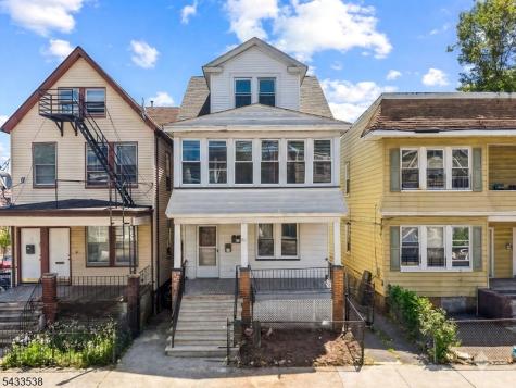 134 Dewey Street Newark NJ 07112