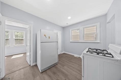134 Dewey Street Newark NJ 07112