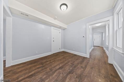 134 Dewey Street Newark NJ 07112