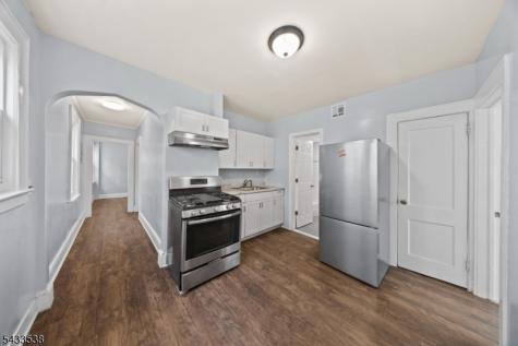 134 Dewey Street Newark NJ 07112