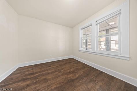 134 Dewey Street Newark NJ 07112