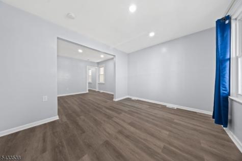 134 Dewey Street Newark NJ 07112