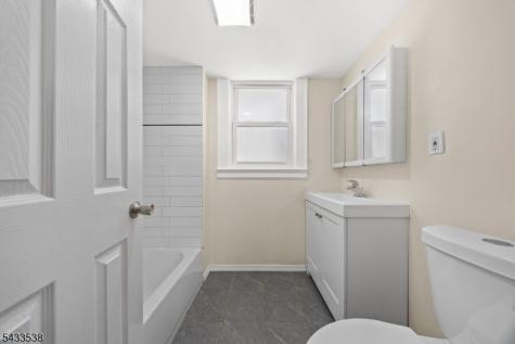 134 Dewey Street Newark NJ 07112