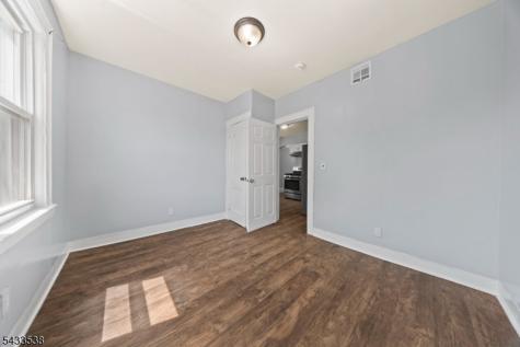 134 Dewey Street Newark NJ 07112