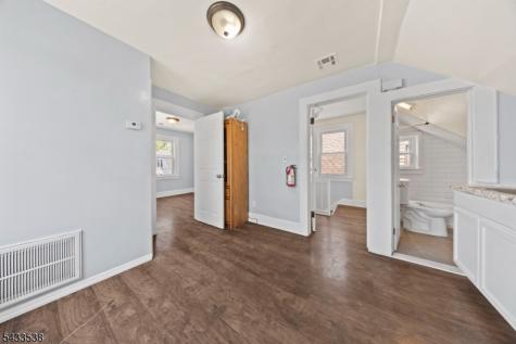 134 Dewey Street Newark NJ 07112