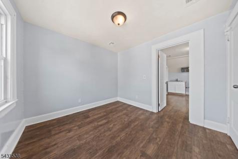 134 Dewey Street Newark NJ 07112